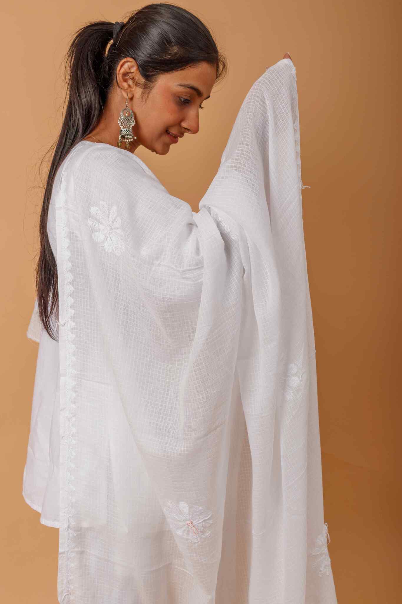 Arsh Handcrafted Chikankari Kota Doria Dupatta - Image 3