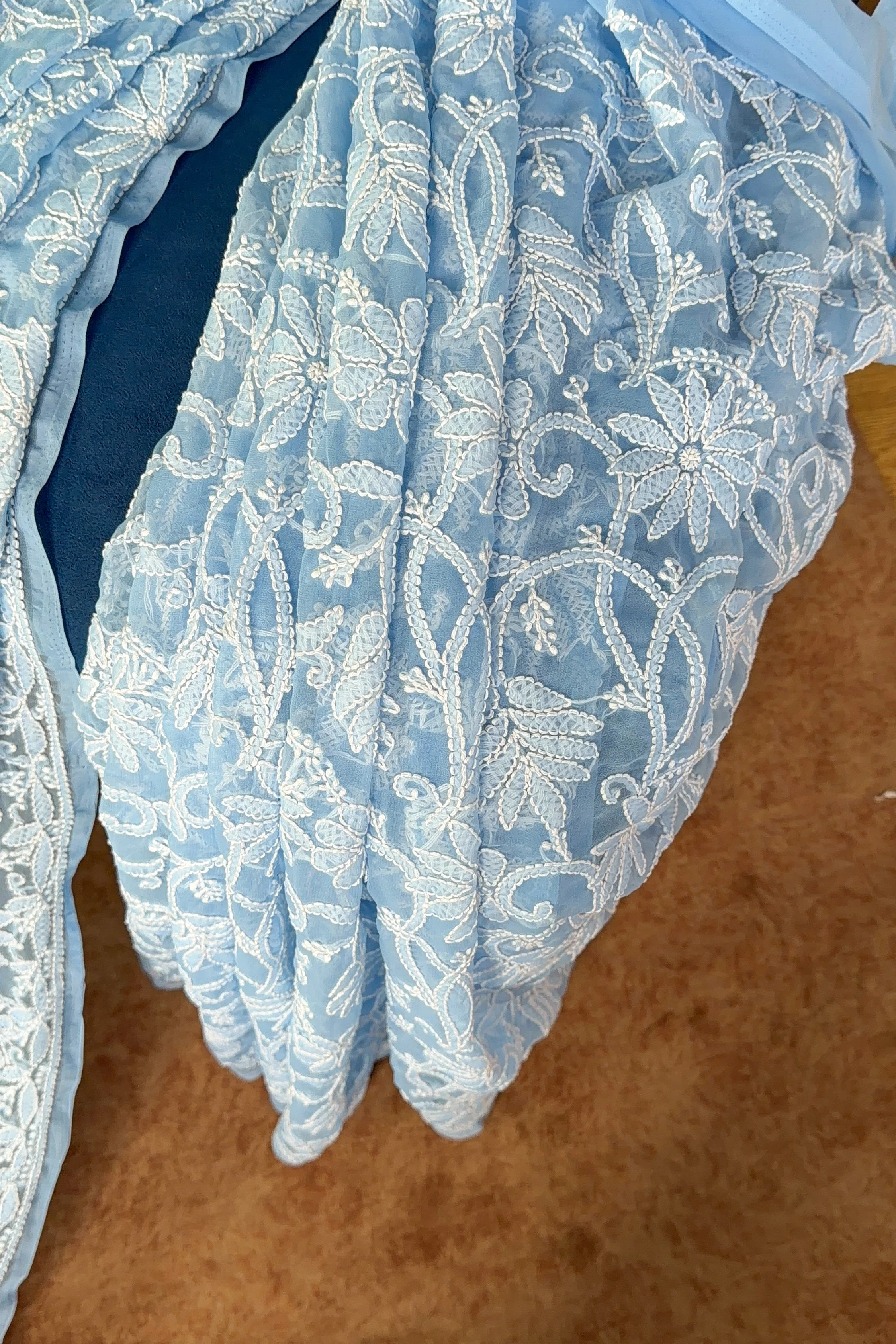 Arsh Handcrafted Georgette All Over Chikan Powder Blue Embroidered Saree - Image 5