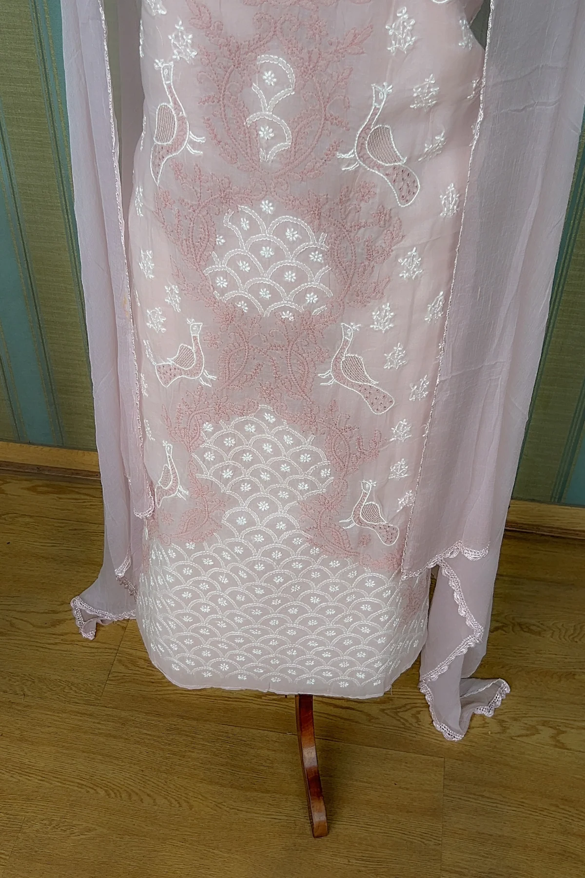 Arsh Handcrafted Cotton Unstitched Chikankari 3pc Suit - Image 8