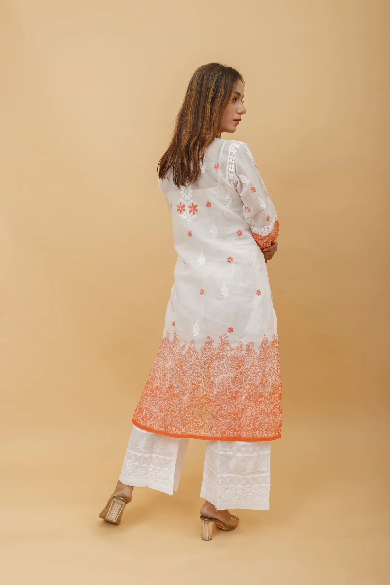 Arsh Handcrafted White and Orange Pure Cotton Chikankari Kairi Printed Kurti - Image 4