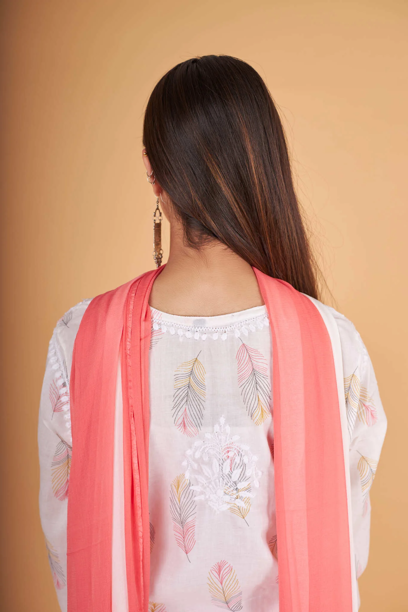 Arsh Handcrafted MulMul Cotton 3pc Kurti, Pant and Dupatta Chikankari Set - Image 2